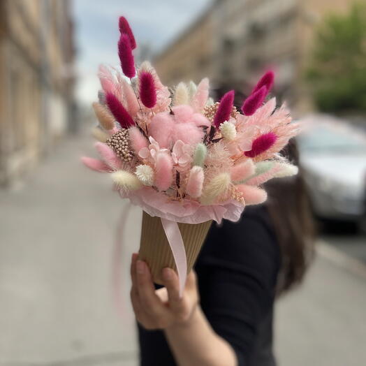 Стаканчик с сухоцветами с хлопком и лагурусами