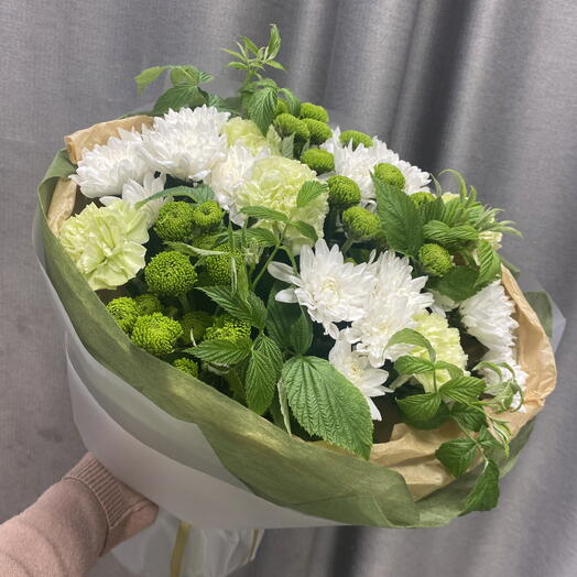 Больше зеленого лета 🌿 Зеленый букет с хризантемой