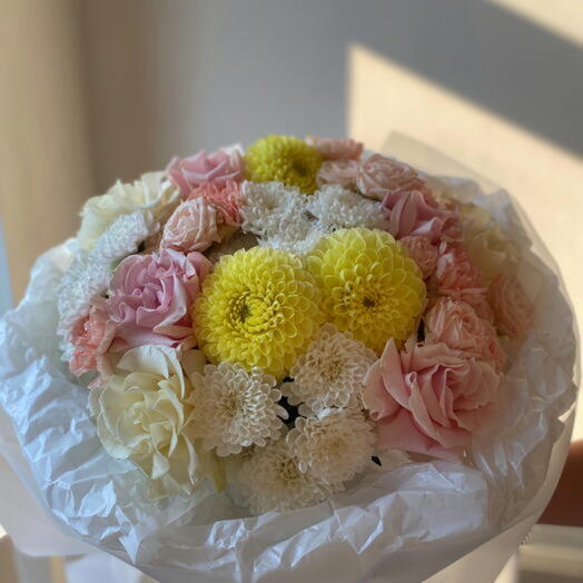 Букет 27+подарок от Vivienne Sabo — румяна MACARON