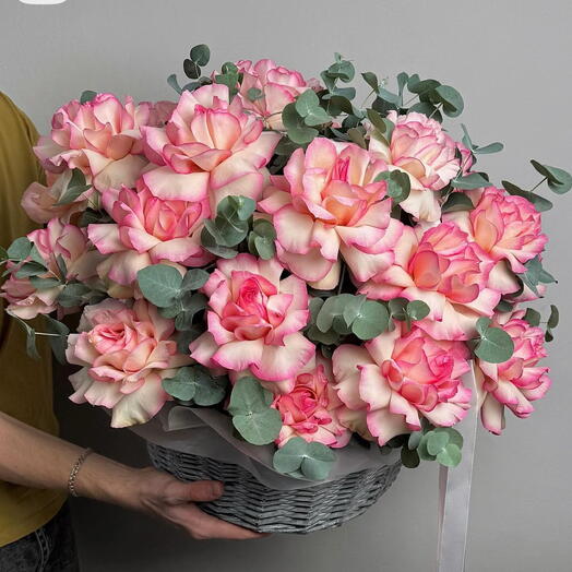 Корзина с розами 5:9