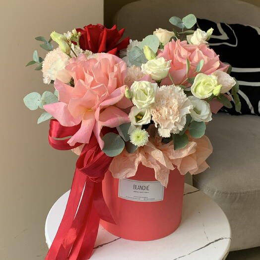 Композиция «Первая любовь»🌹