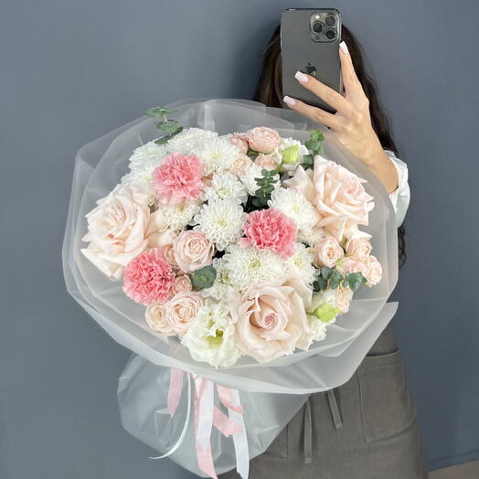 Авторский букет🌸 Роза Кустовая, Роза Французская, Диантус, Эустома, Хризантема Кустовая и Эвкалипт