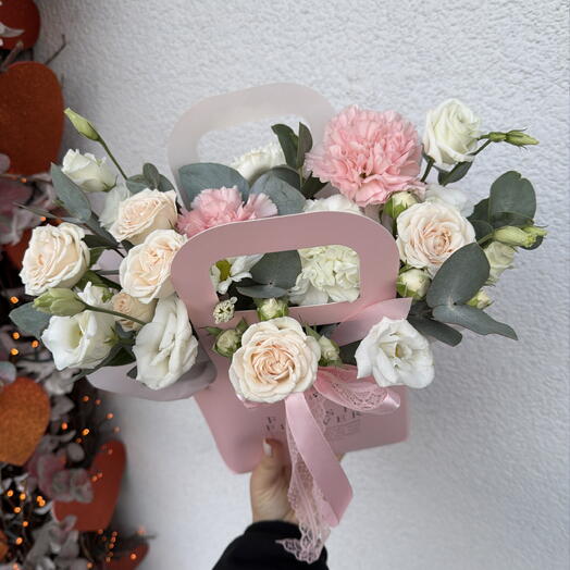 Обворожительная сумочка Bloom room, роза, диантус, эустома