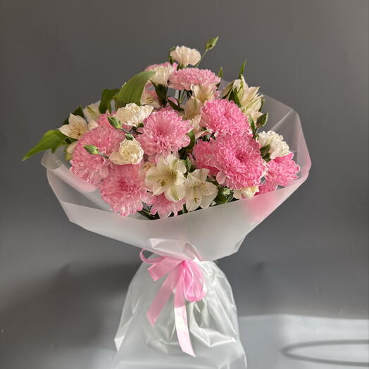 Букет дня🔥🌸 розовая хризантема, кустовой диантус, альстромерия 🌸