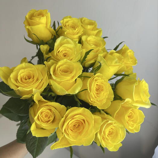 Букет из жёлтых роз 💛15