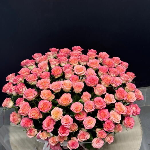 Корзина ГИГАНТ ИЗ РОЗ