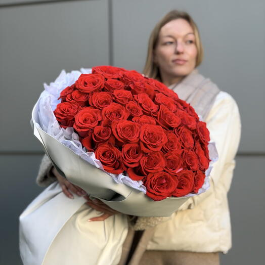 Яркий букет «Признание» с алыми Эквадорскими розами🌹♥️ 51 шт -60 см