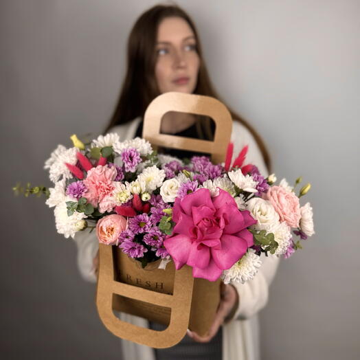 Шикарная сумочка с цветами