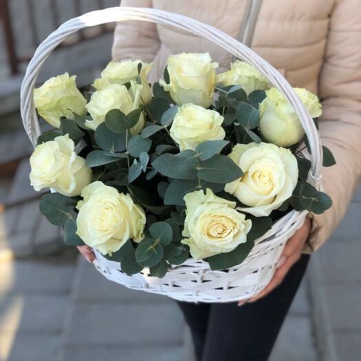 Cesta de rosas