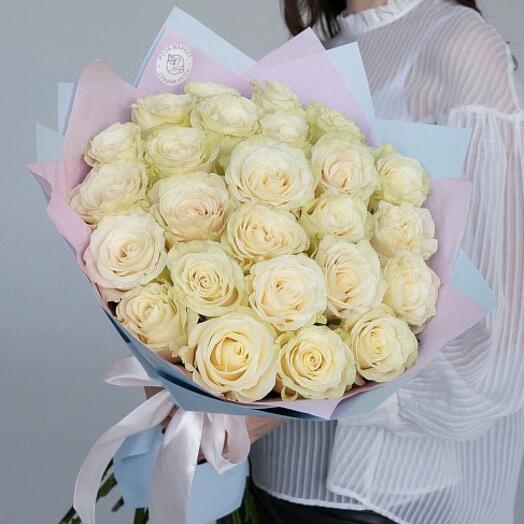 25 rosas Mondial por paquete