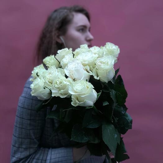 Ramo de rosas blancas