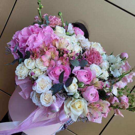 Цветы в коробке🌸 с пионами