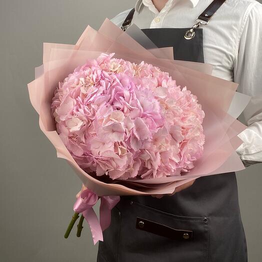Monobucket of 3 pink hydrangeas