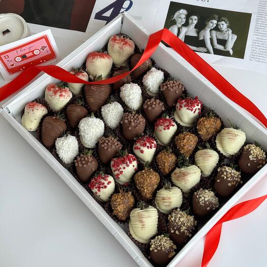 Fresas cubiertas de chocolate Luxary (36-42 bayas)