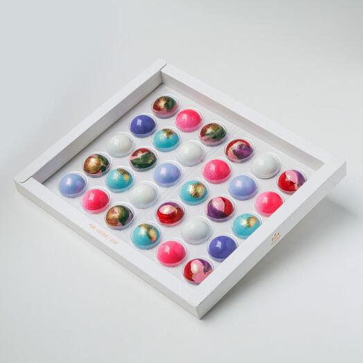 Large Box of 30 Pralines