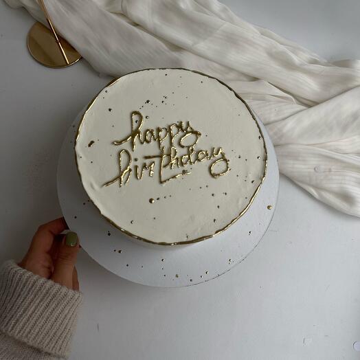 Pastel con letras doradas