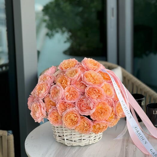 Basket with peony roses Juliette S
