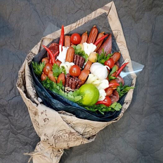 Букет из закусок "Мачо"