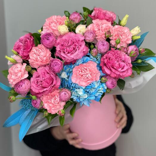 Баблгам 💕букет с Гортензией , Пионовидными розами и Эустомой