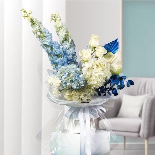 "Blue Waters" Bouquet S