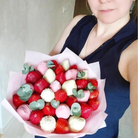 Букет из клубники в шоколаде ✓