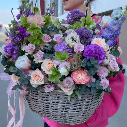 Корзина с цветами «Вдохновение»