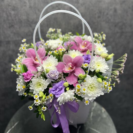 Корзина с цветами 7