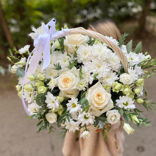 Корзина с цветами