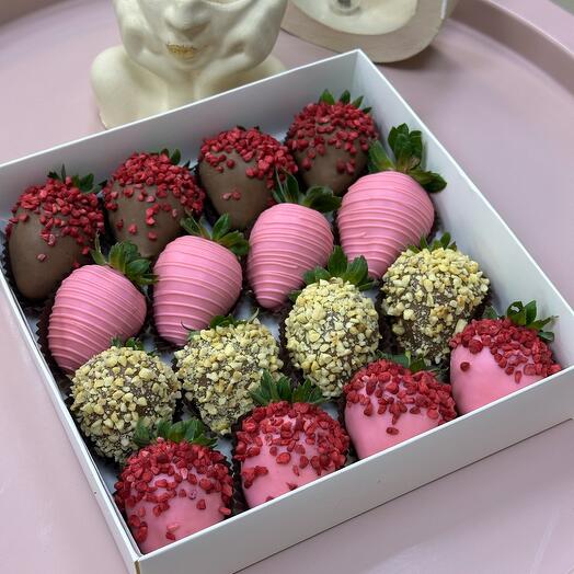 Клубника в шоколаде 16 шт