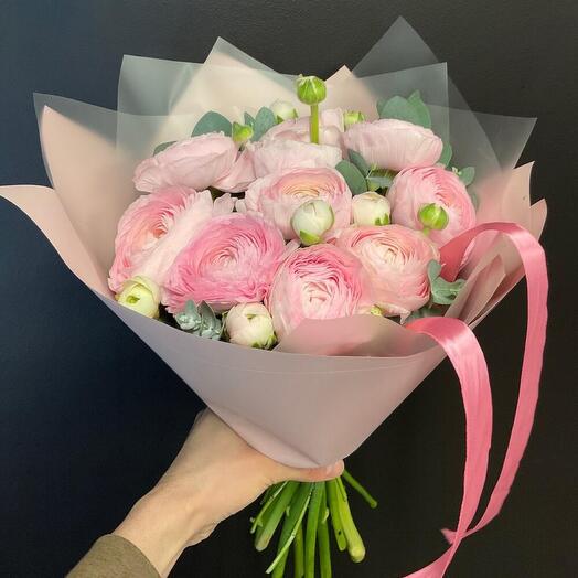 Ранункулюсы розовые