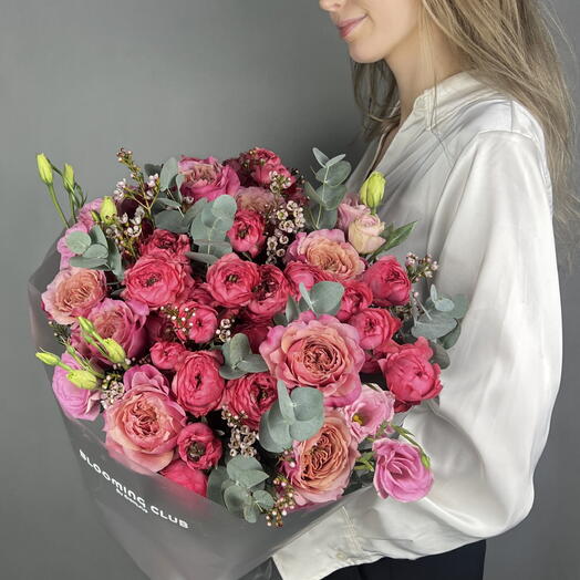 Vibrante Amor Bouquet