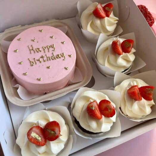 Set of Bento cake + cupcakes (any inscription on the cake)