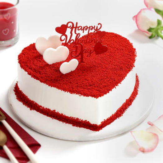 Valentine love cake