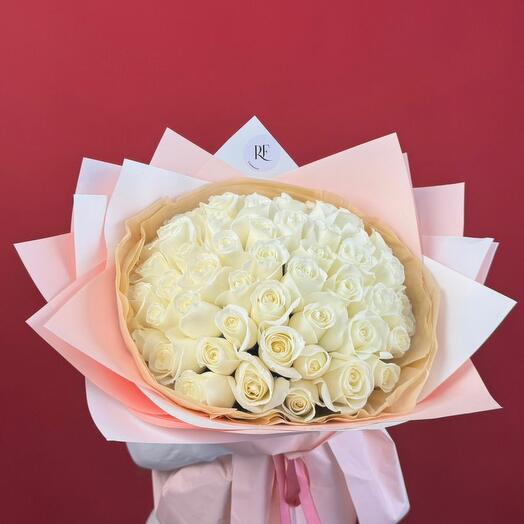 Монобукет из  белых роз