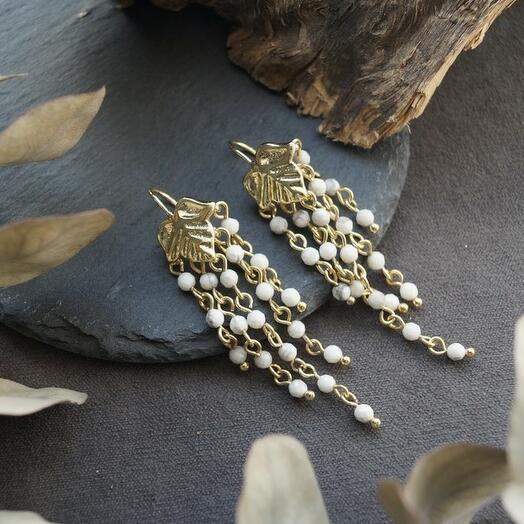 Серьги с говлитом