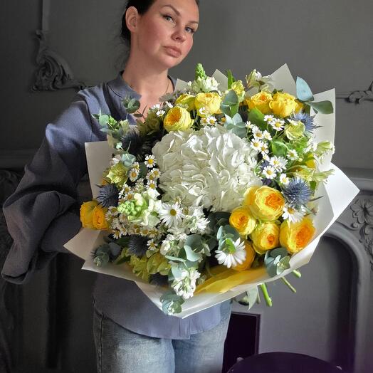 Букет с пионовидной желтой розой