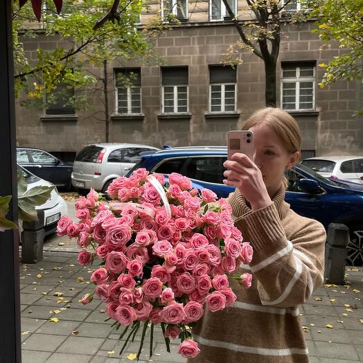 Розовые спрей-розы Размер L