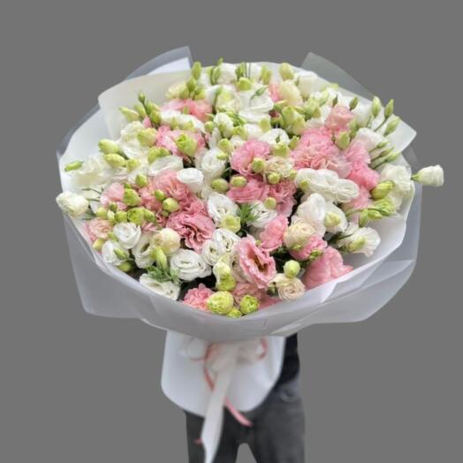 Эустомовый шарм» — моно-букет из 35 эустом