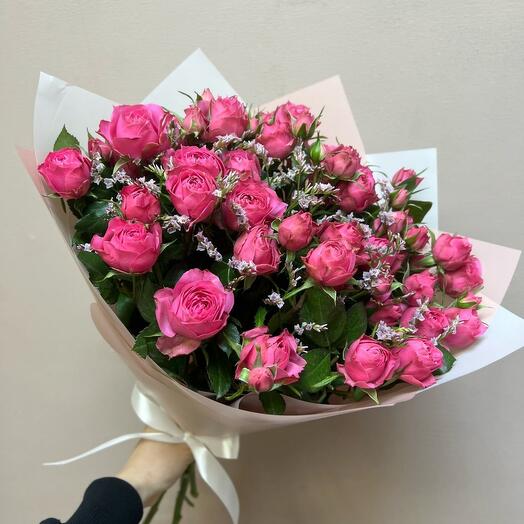 Ramo de rosas peonías