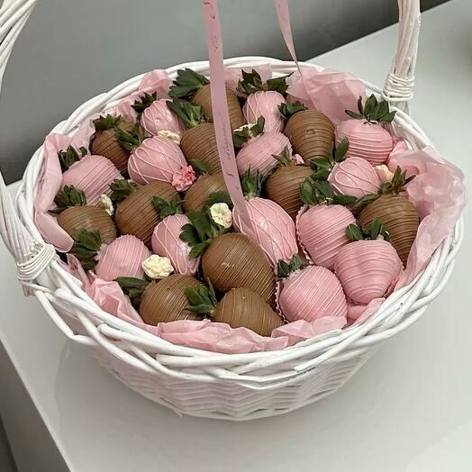 Клубника в шоколаде любимой девочке
