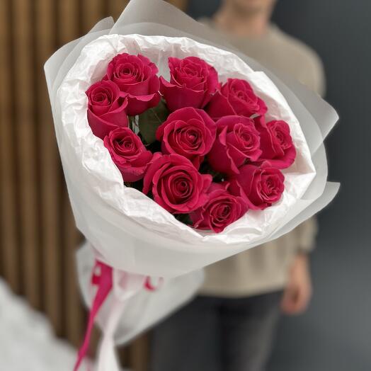 11 роз pink в воздушном оформлении