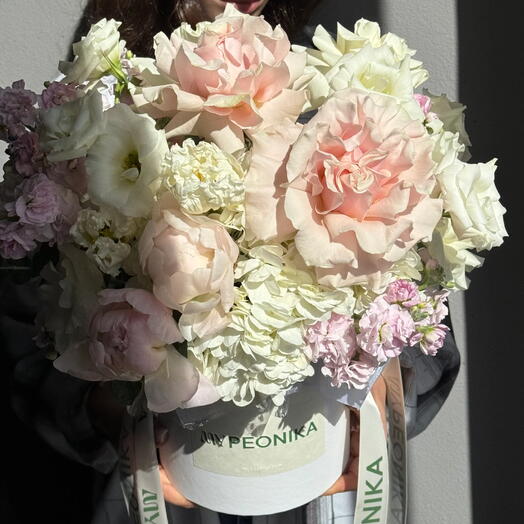 FLOWER BOX TENDER PINK TRANQUILITY