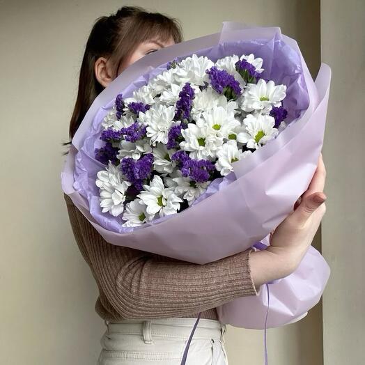 Букет из хризантемы и статицы