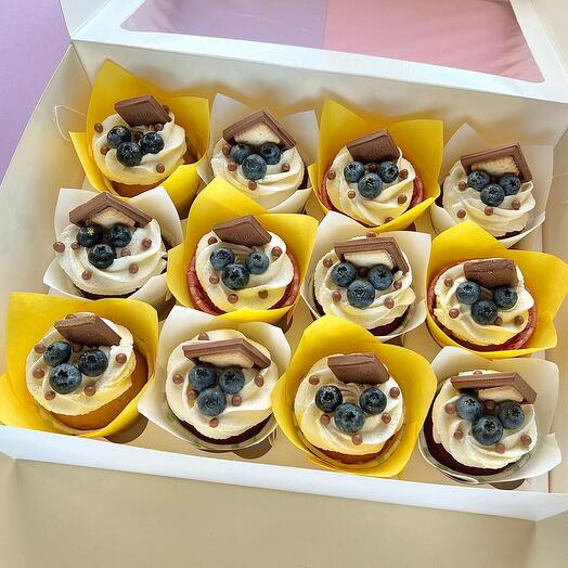 🩷Капкейки с ягодами и шоколадками 12 шт (2 вкуса), на корпоратив, в офис, коллеге/девушке/жене/маме/сестре, на 8 марта