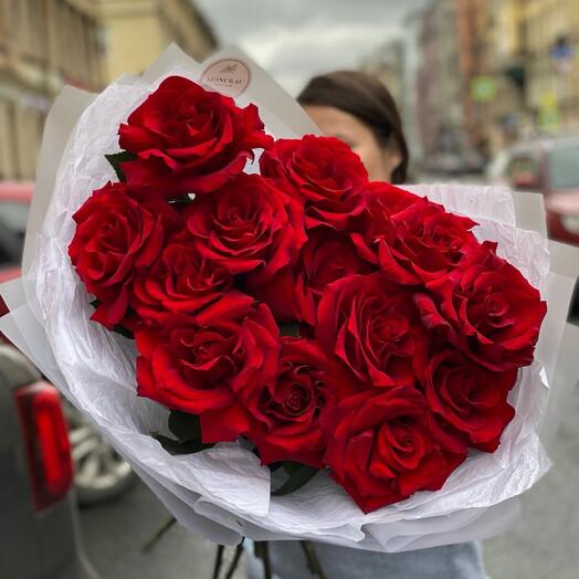 Rouge Classique — букет из 15 французских роз