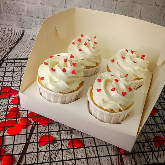 Капкейки,посыпка сердечки