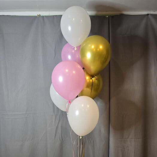 Фонтан из шаров "Золотая девочка "7шт