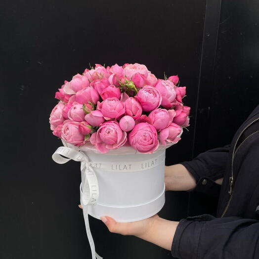 Цветы в коробке Силва Пинк