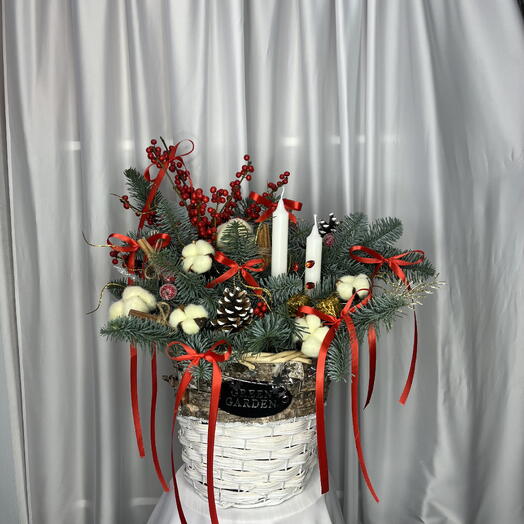 Новогодняя корзина с нобилисом 470