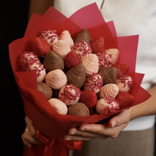 Букет М из клубники в шоколаде